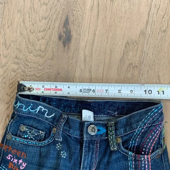 GAP Dark Wash Flare Jeans with Colorful Embroidery Size 7 Regular - Picture 8 of 11